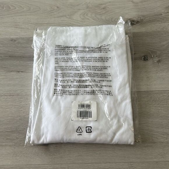 GAP Modern V-Neck T-Shirt White XL/T NWT IN PACKAGE - Picture 6 of 7